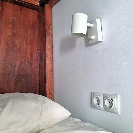 Отель Compass House *